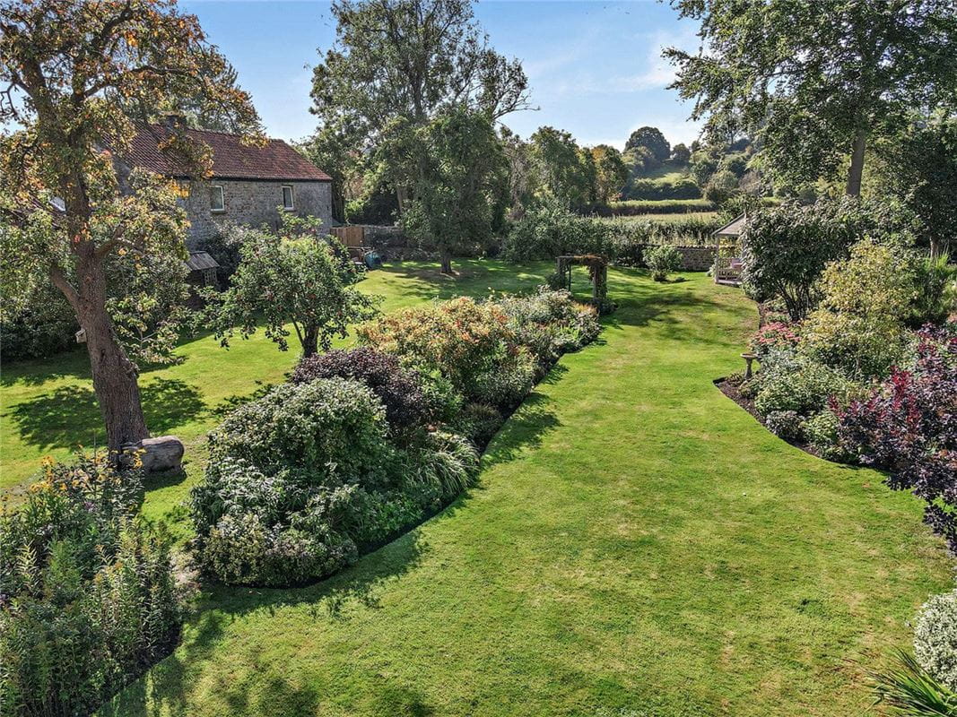 4 bedroom cottage, Mickley, Ripon HG4 - Sold STC