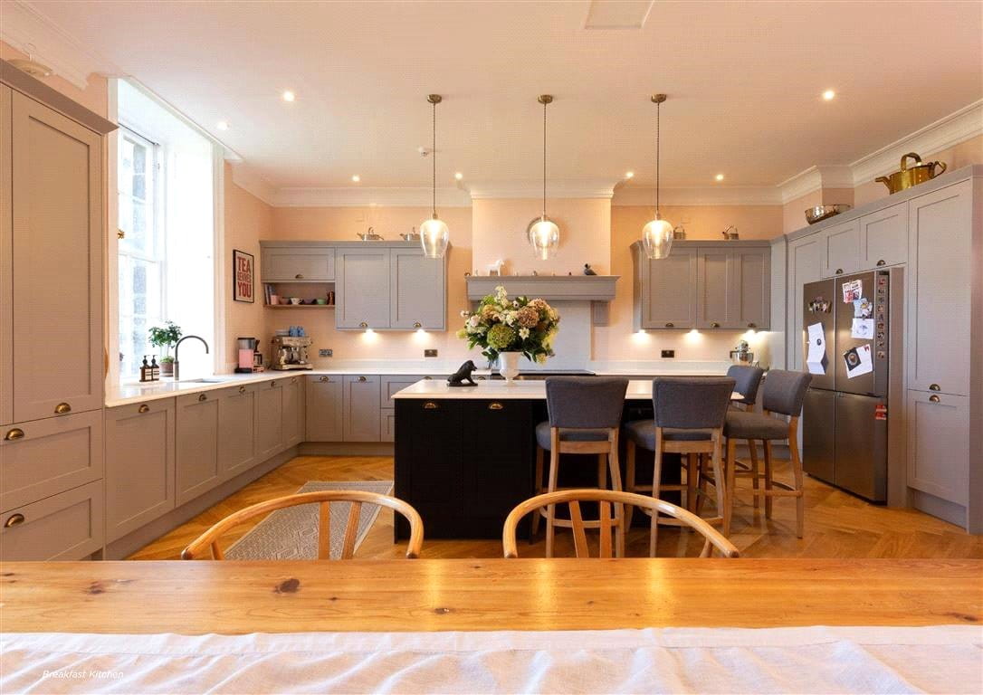 166 acres House, Ripley Castle, Ripley HG3 - Available