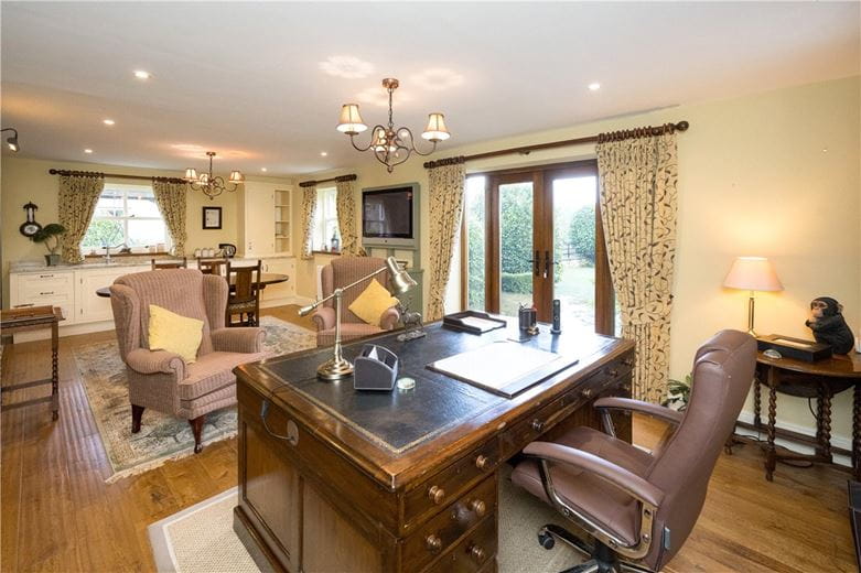 5 bedroom house, Felliscliffe, Near Harrogate HG3 - Available