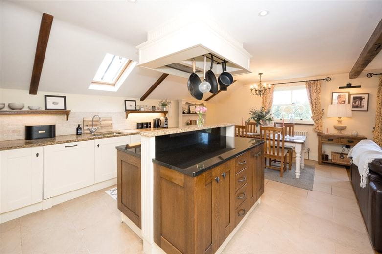 5 bedroom house, Felliscliffe, Near Harrogate HG3 - Available