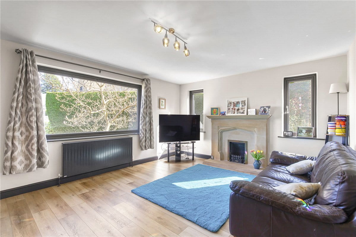 5 bedroom house, Oaklands, Westwood Drive LS29 - Available