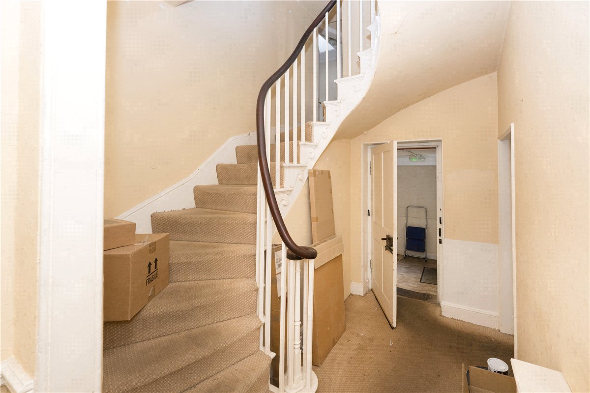 8 bedroom house, Main Street, Ripley HG3 - Available