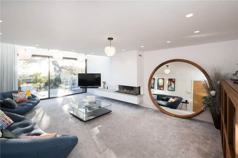 4 bedroom house, Rossett Green Lane, Harrogate HG2 - Available