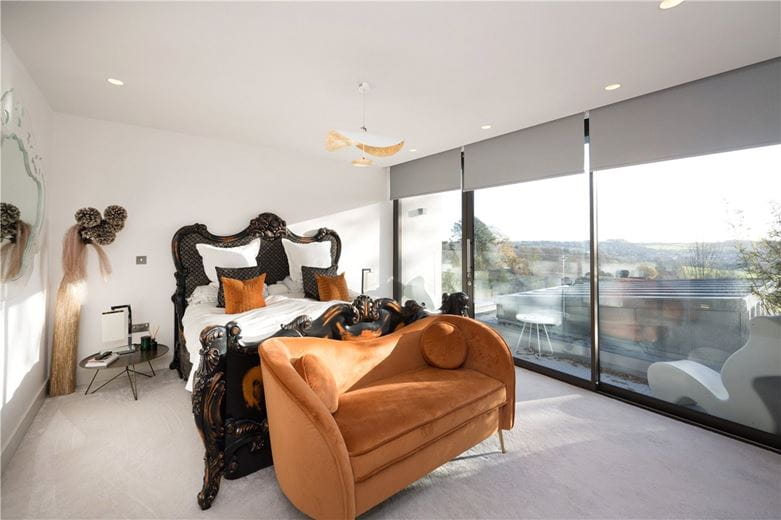 4 bedroom house, Rossett Green Lane, Harrogate HG2 - Available