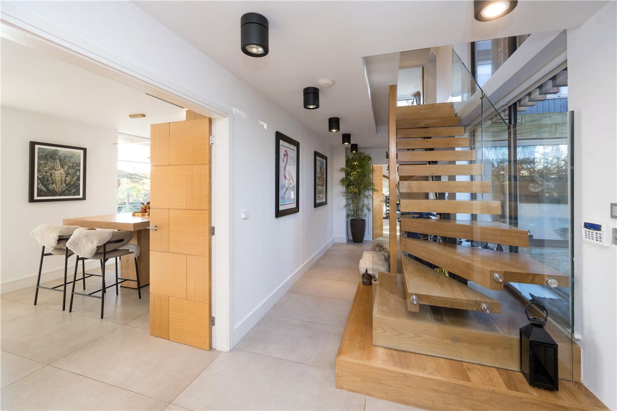 4 bedroom house, Rossett Green Lane, Harrogate HG2 - Available