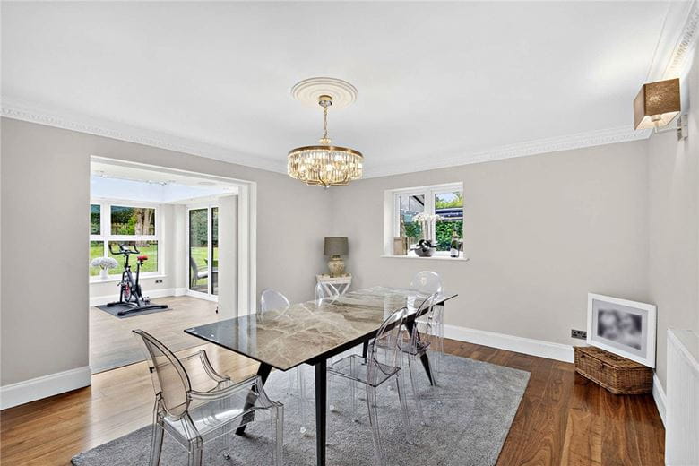 5 bedroom house, Maple Gardens, Bardsey LS17 - Available