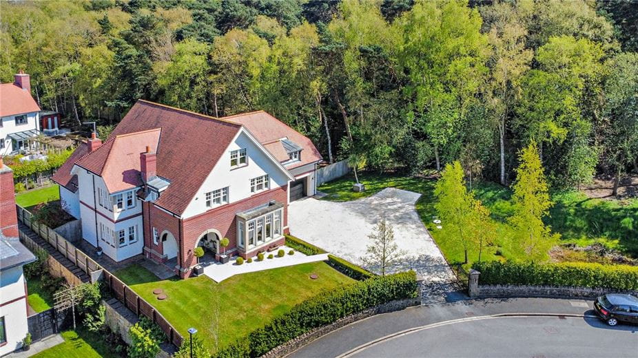 5 bedroom house, Sussex Avenue, Harrogate HG1 - Available