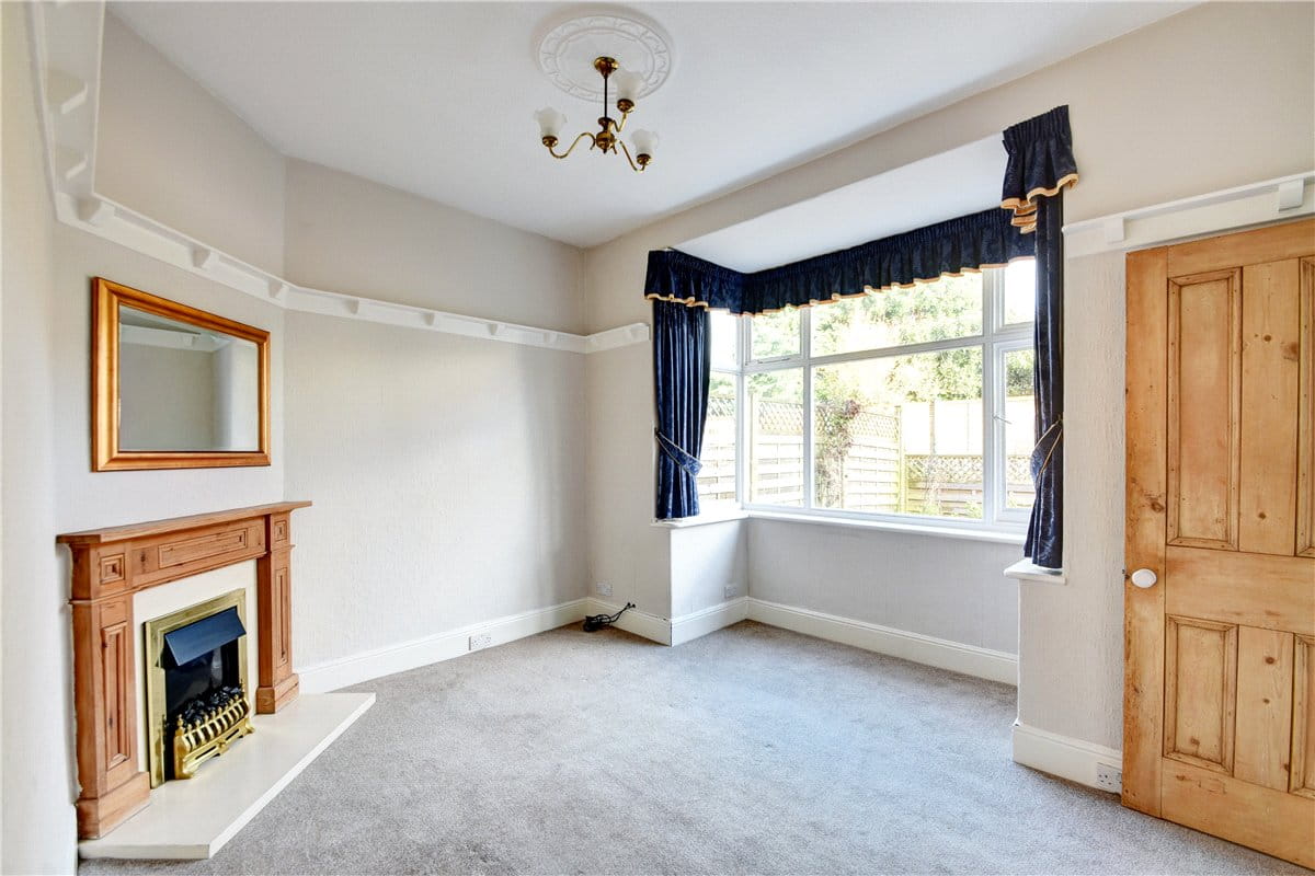 2 bedroom cottage, Elmwood Terrace, Collingham LS22 - Available