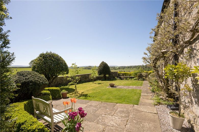 3 bedroom house, Calton, Near Skipton BD23 - Available