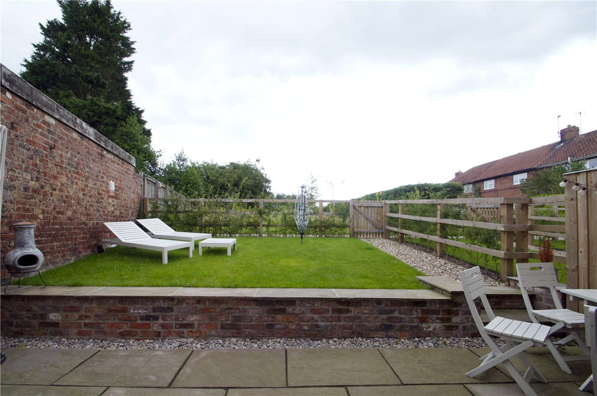 2 bedroom house, The Cottages, Kirk Hammerton YO26