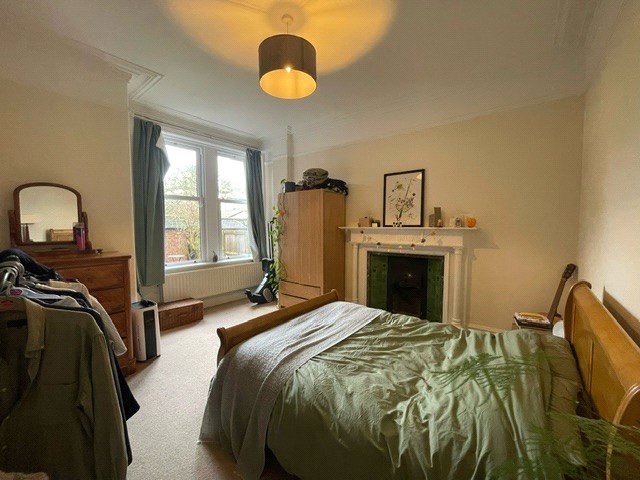 1 bedroom flat, Flat 1, 14 St Georges Road HG2