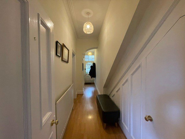 1 bedroom flat, Flat 1, 14 St Georges Road HG2