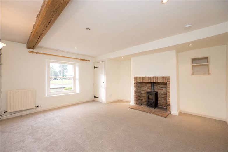 4 bedroom cottage, The Green, Kirklington DL8