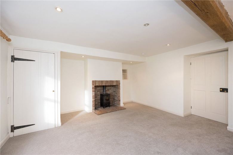 4 bedroom cottage, The Green, Kirklington DL8