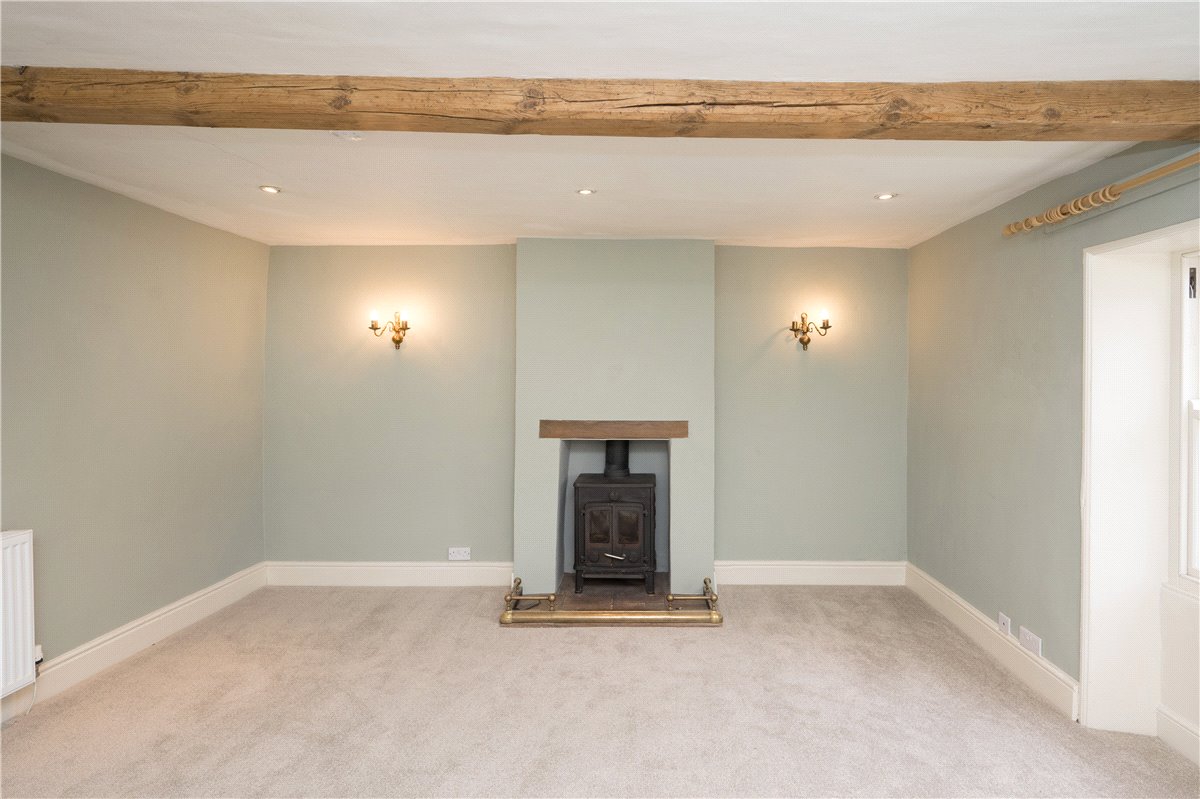 4 bedroom cottage, The Green, Kirklington DL8
