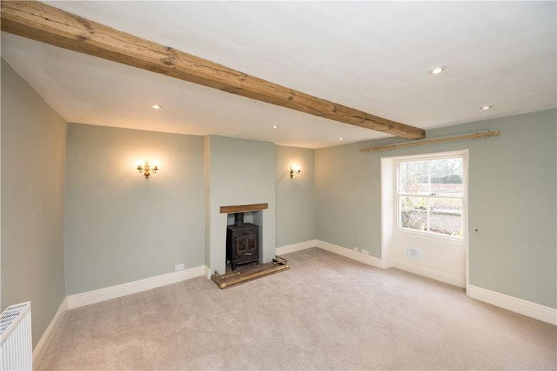 4 bedroom cottage, The Green, Kirklington DL8 - Available