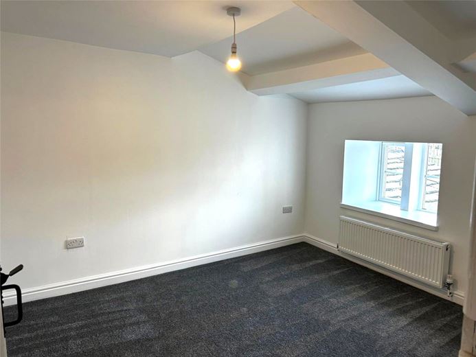 2 bedroom house, Ouzelwell Hall Farm Cottage, Ouzelwell Lane WF12 - Available