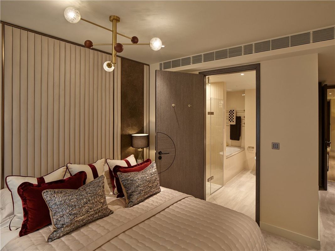 2 bedroom flat, Waterfront Drive, Chelsea Waterfront SW10 - Available