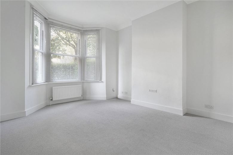 2 bedroom flat, Bayford Road, Kensal Green NW10 - Available