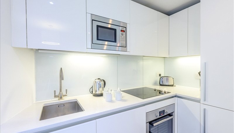3 bedroom flat, Merchant Square East, London W2 - Available