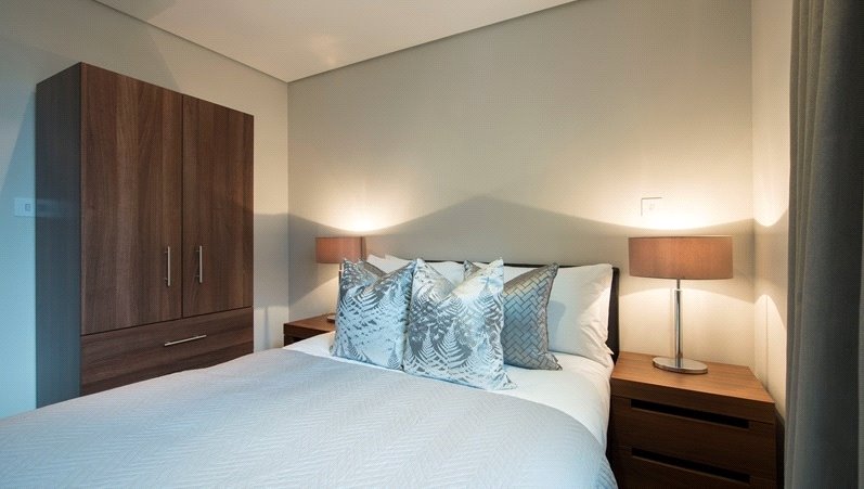 3 bedroom flat, Merchant Square East, London W2 - Available