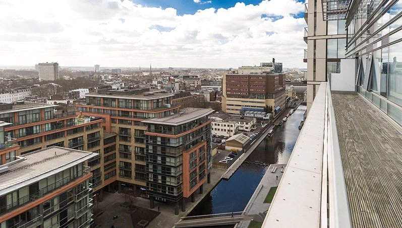 3 bedroom flat, Merchant Square East, London W2 - Available