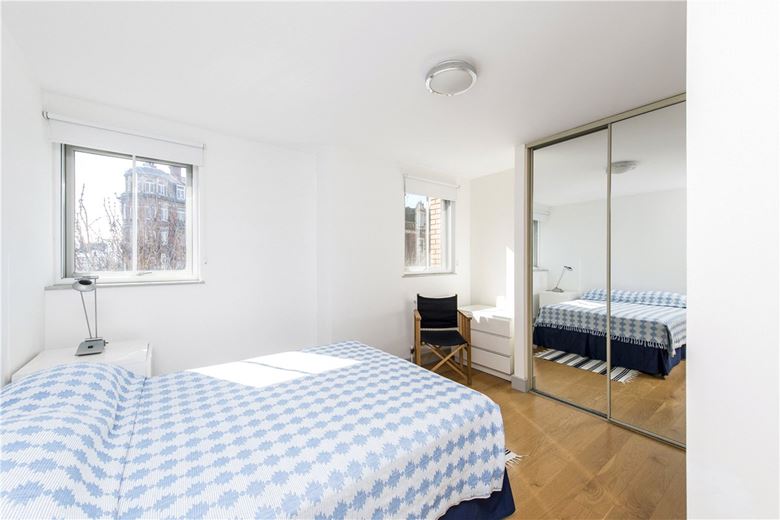 2 bedroom flat, Artesian Road, Bayswater W2