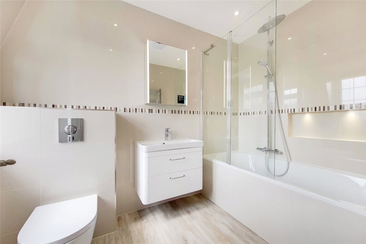 4 bedroom house, Abbotsbury Road, Holland Park W14 - Available