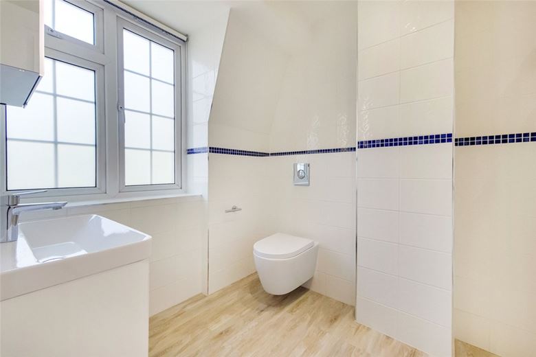 4 bedroom house, Abbotsbury Road, Holland Park W14 - Available