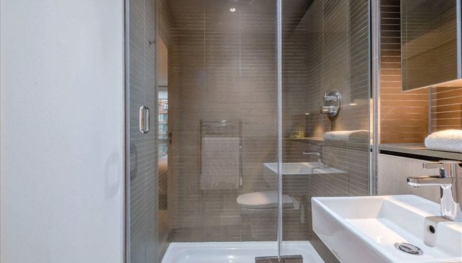 3 bedroom flat, Merchant Square East,, London, W2 - Available