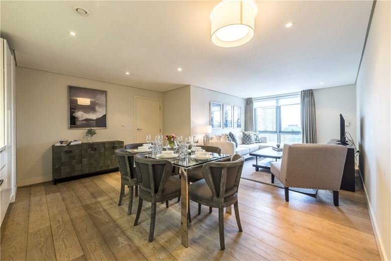 3 bedroom flat, Merchant Square East, London W2 - Available