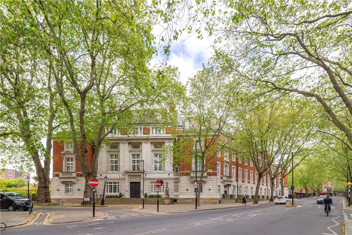 2 bedroom flat, Rosebery Avenue, Clerkenwell EC1R