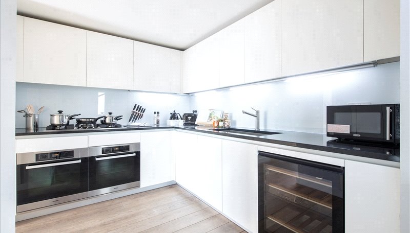 4 bedroom flat, Merchant Square East, London W2 - Available
