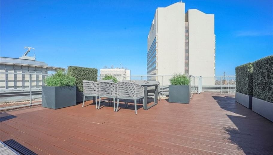 4 bedroom flat, Merchant Square East, London W2 - Available