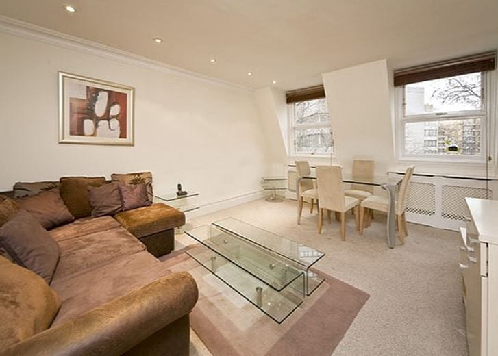 2 bedroom flat, Ashburn Gardens, South Kensington SW7 - Available