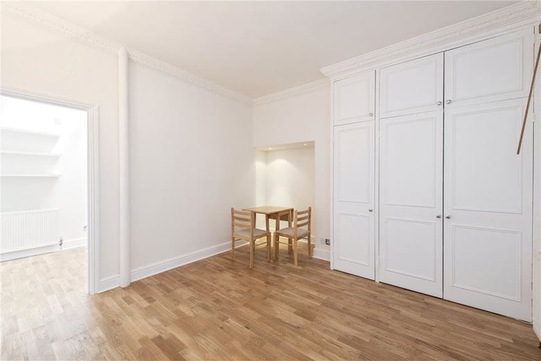 1 bedroom flat, Chesham Place, Belgravia SW1X - Let Agreed