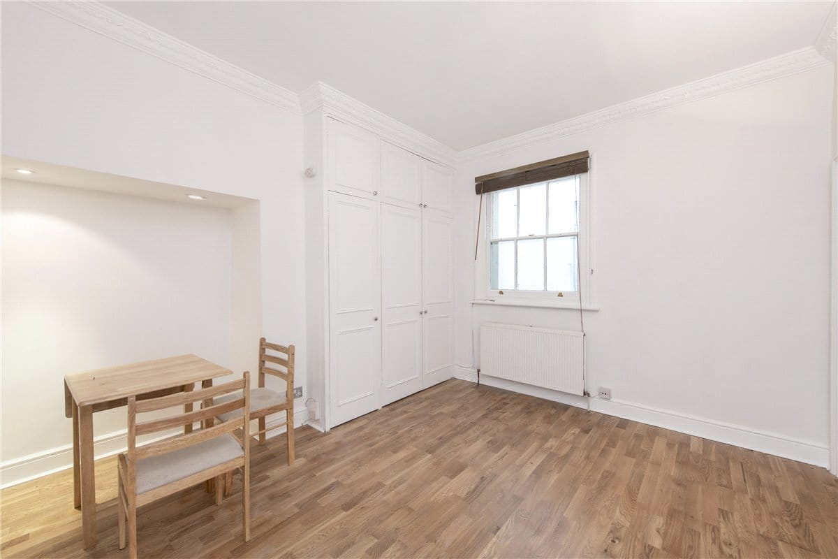 1 bedroom flat, Chesham Place, Belgravia SW1X - Let Agreed