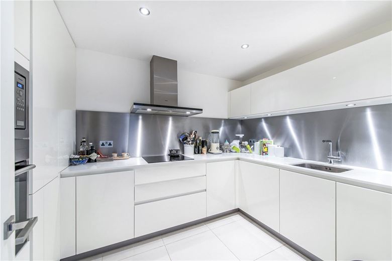 2 bedroom flat, Manson Place, London SW7 - Available