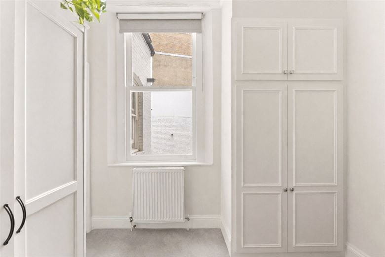 3 bedroom flat, Queens Gate, South Kensington SW7 - Available