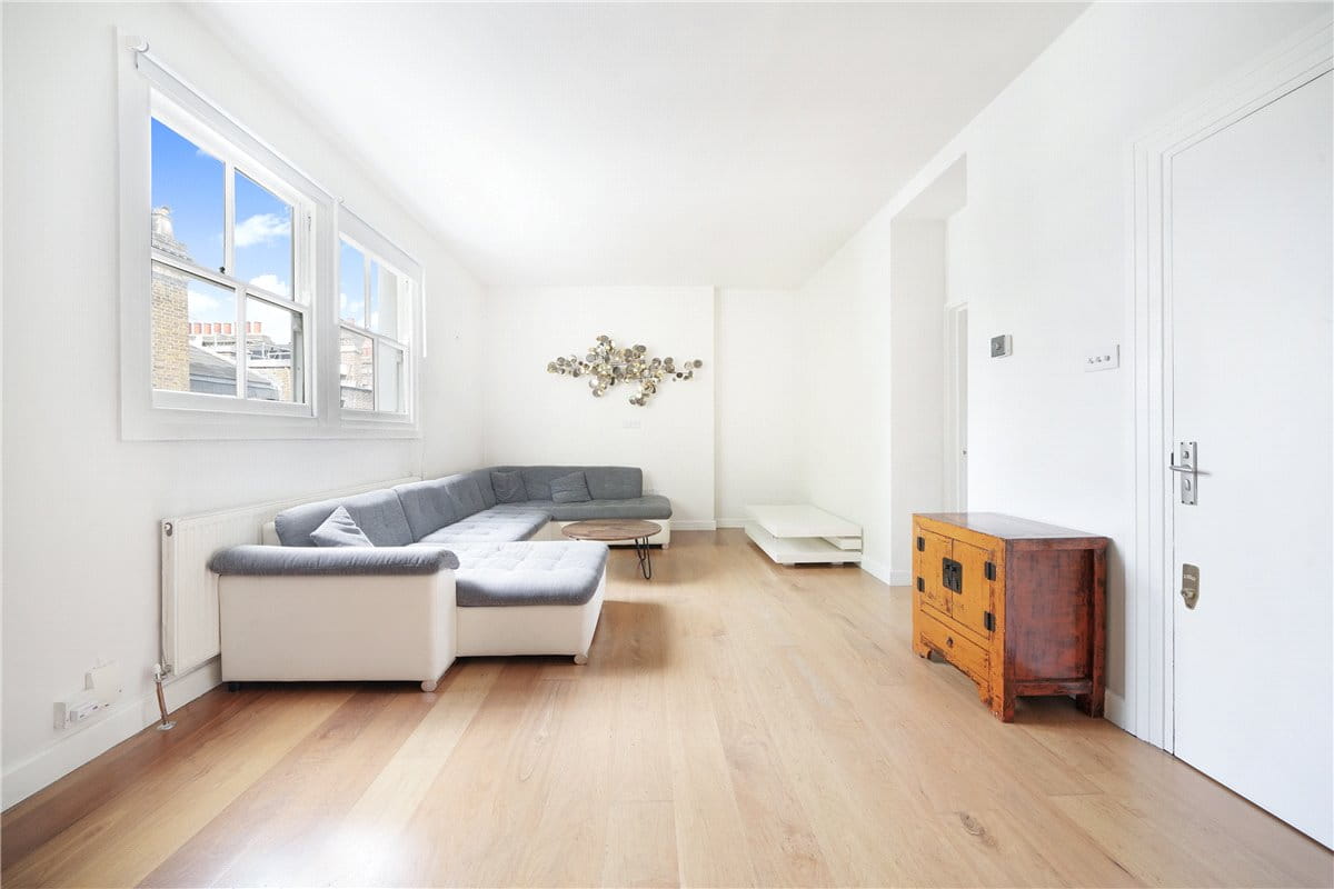 2 bedroom flat, Ovington Square, London SW3 - Available