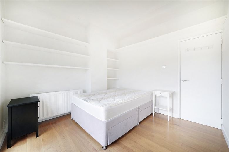 2 bedroom flat, Ovington Square, London SW3 - Available