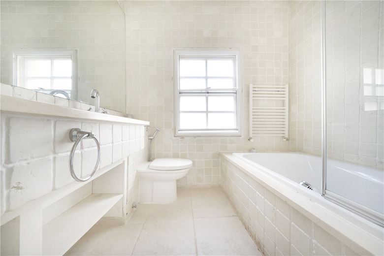 2 bedroom flat, Ovington Square, London SW3 - Available