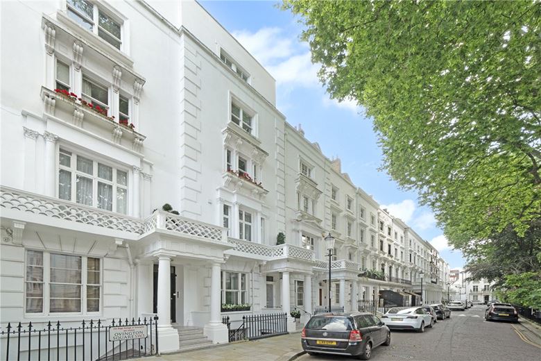 2 bedroom flat, Ovington Square, London SW3 - Available