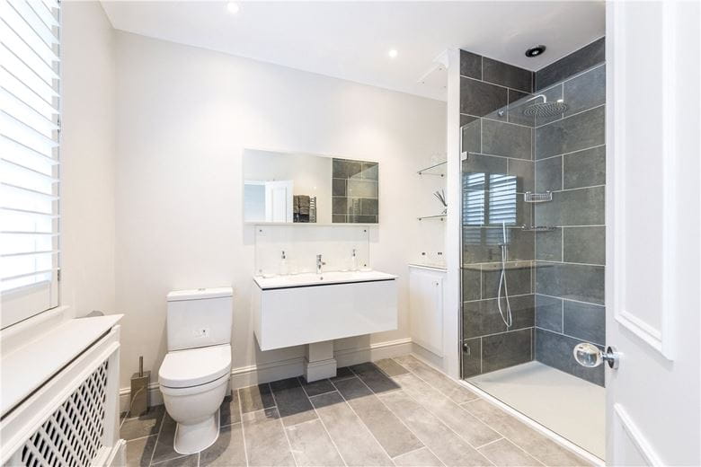 2 bedroom flat, Lennox Gardens, Knightsbridge SW1X