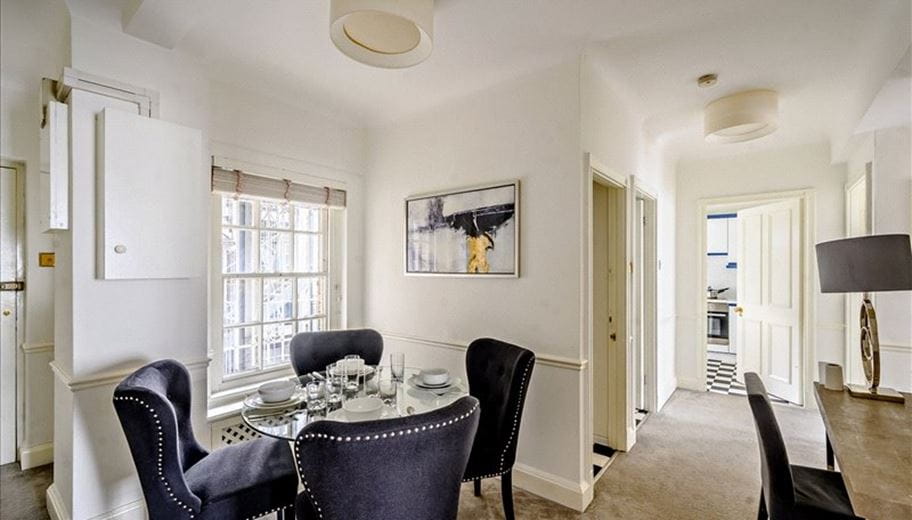 2 bedroom flat, Pelham Court, 145 Fulham Road SW3 - Available