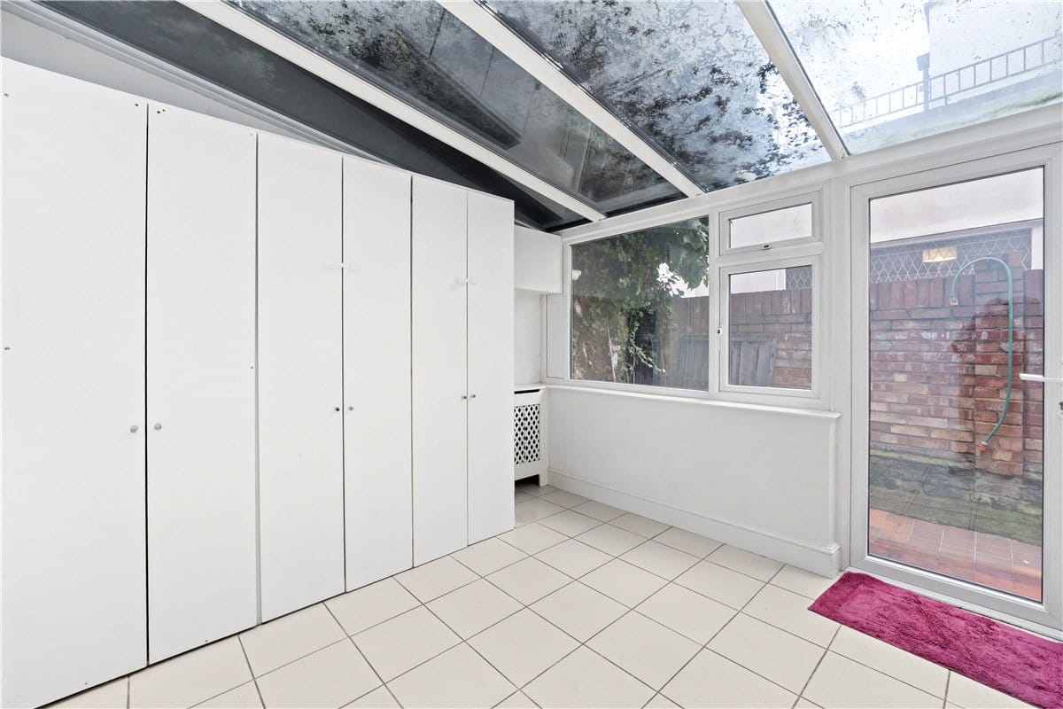 4 bedroom house, Donne Place, Chelsea SW3 - Available