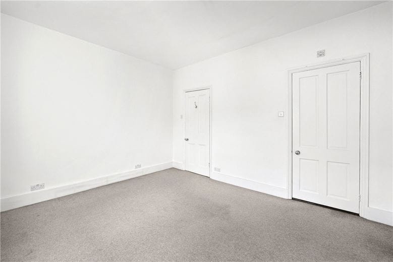 4 bedroom house, Donne Place, Chelsea SW3 - Available