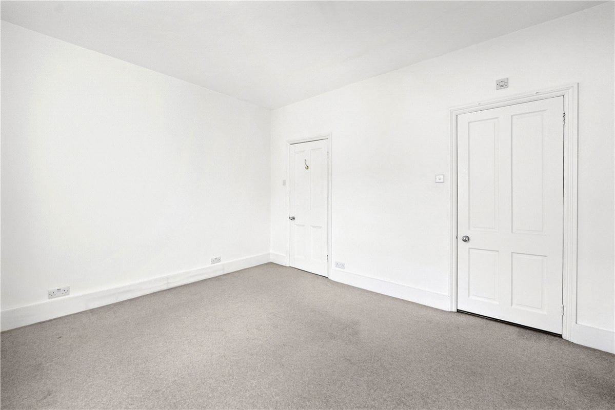4 bedroom house, Donne Place, Chelsea SW3 - Available