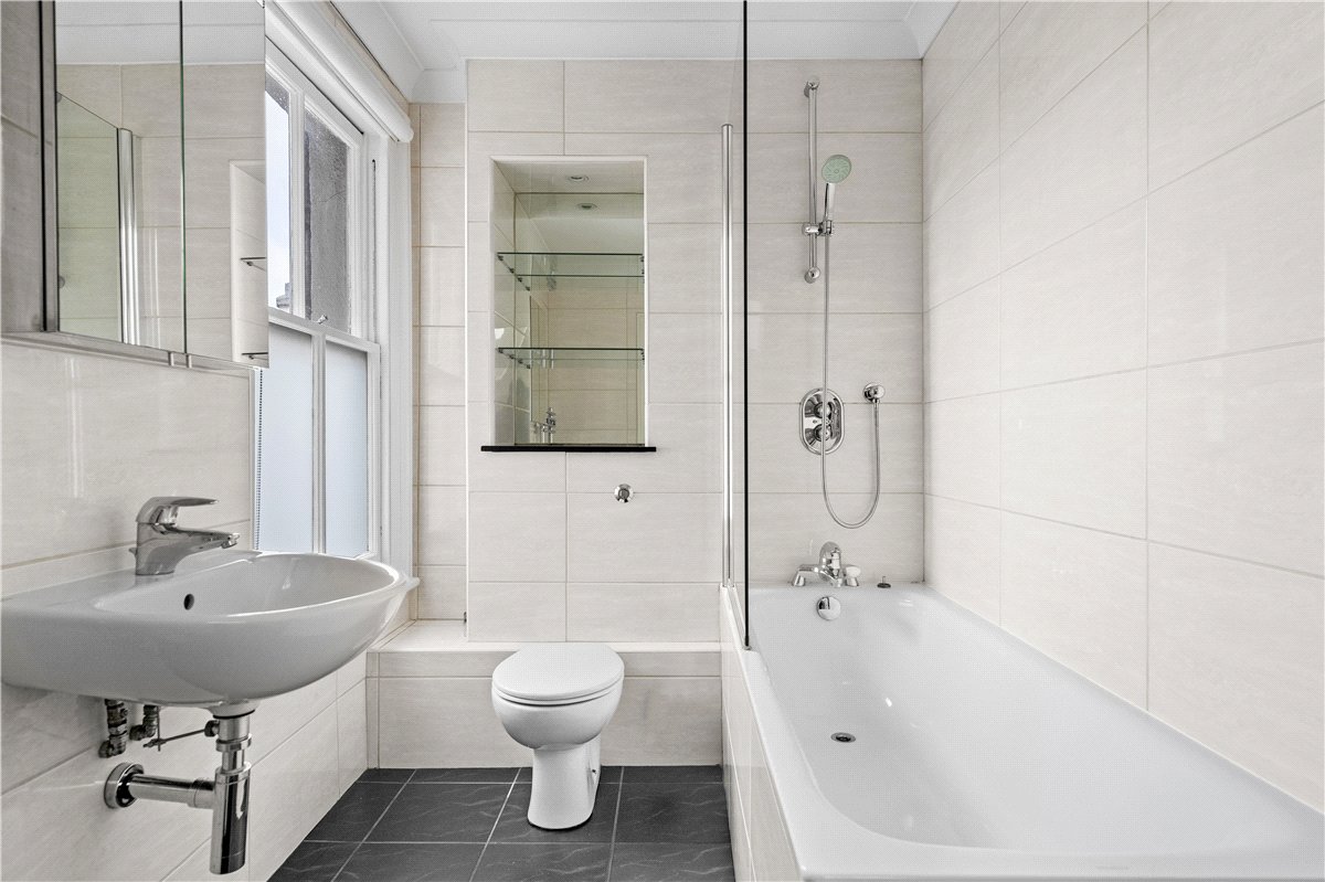 4 bedroom house, Donne Place, Chelsea SW3 - Available
