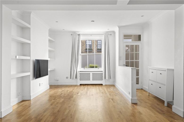 4 bedroom house, Donne Place, Chelsea SW3 - Available